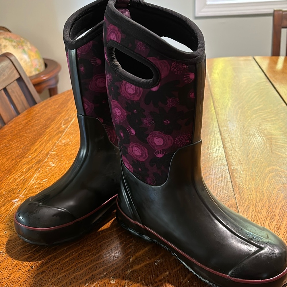 Girl’s bogs boots